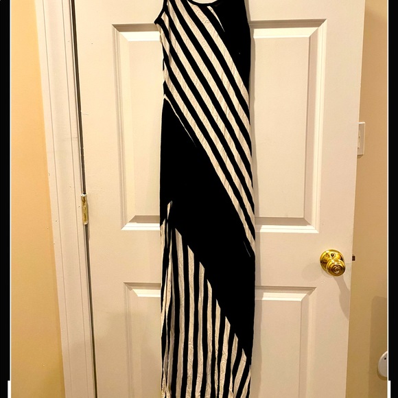 Long maxi dress - Picture 3 of 3